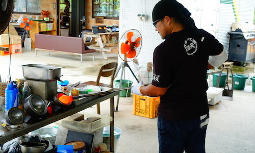 【沖縄旅行】琉球ガラス作り体験なら読谷村にある「ガラス工房 晴天」がおすすめ！職人さんが面白すぎるぞ！